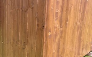 Detail psí boudy s ochranným nátěrem